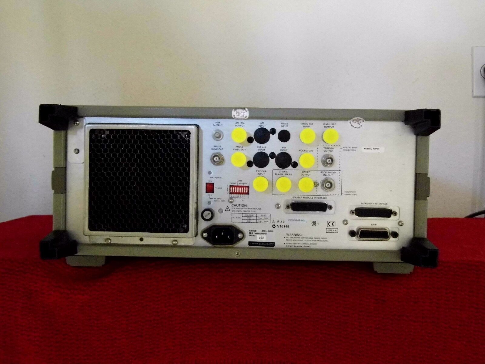 Agilent 83650B /001/002/008 * 10Mhz - 50Ghz Synthesized Signal Generator Agilent 83650B /001/002/008 * 10Mhz - 50Ghz Synthesized Signal Generator